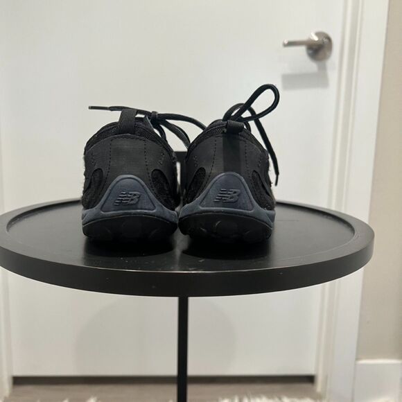 New Balance - Minimus MT110SB Size US 8 - Black, Black - Picture 2 of 6